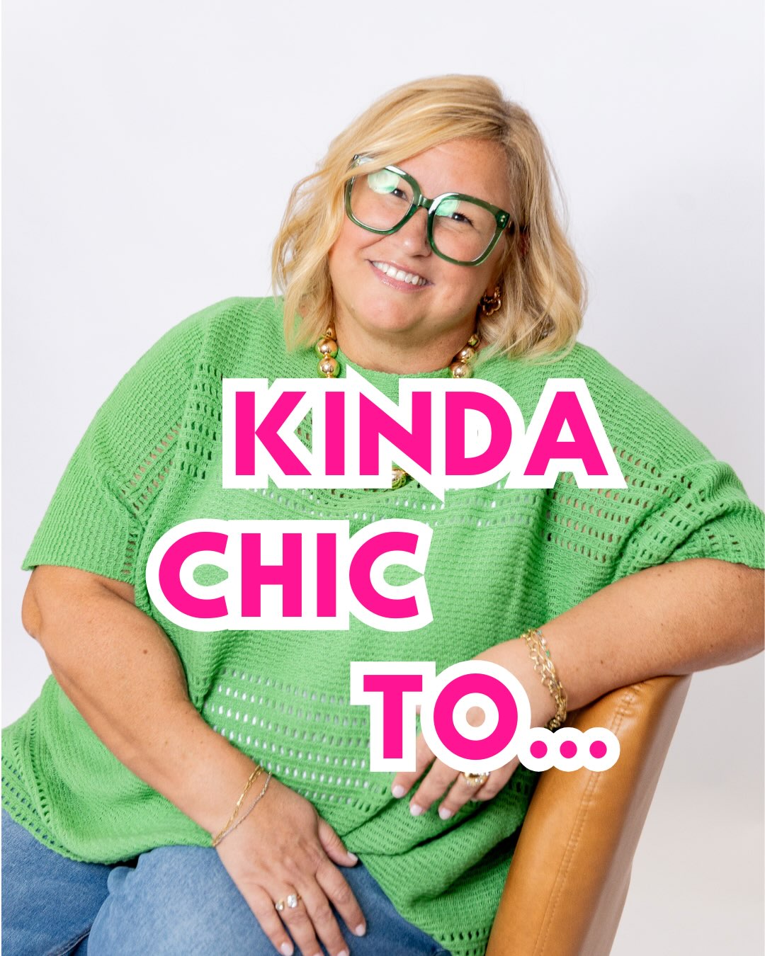The older I get the more I realize I just want to spend my life loving people well, laughing a lot, and hopefully leaving a little bit of joy wherever I go. 
Blooming. Begins. Here. 
💚🩷🧡#kindachic